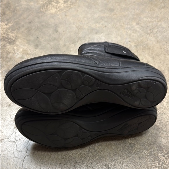 Dansko Black Comfort Ankle Boots